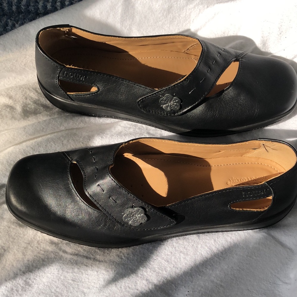 HOTTER Womens size 11 NWOT Shoes Black Flats